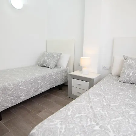 Rentafive Frente A Centro Comercial Reformado Apartment *