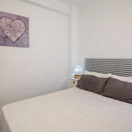 Apartment Rentafive Frente A Centro Comercial Reformado *
