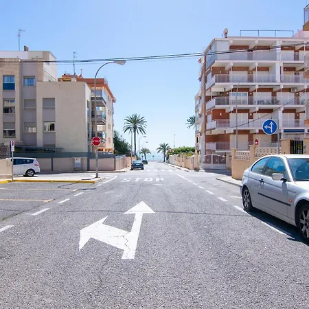 Rentafive Frente A Centro Comercial Reformado * Santa Pola